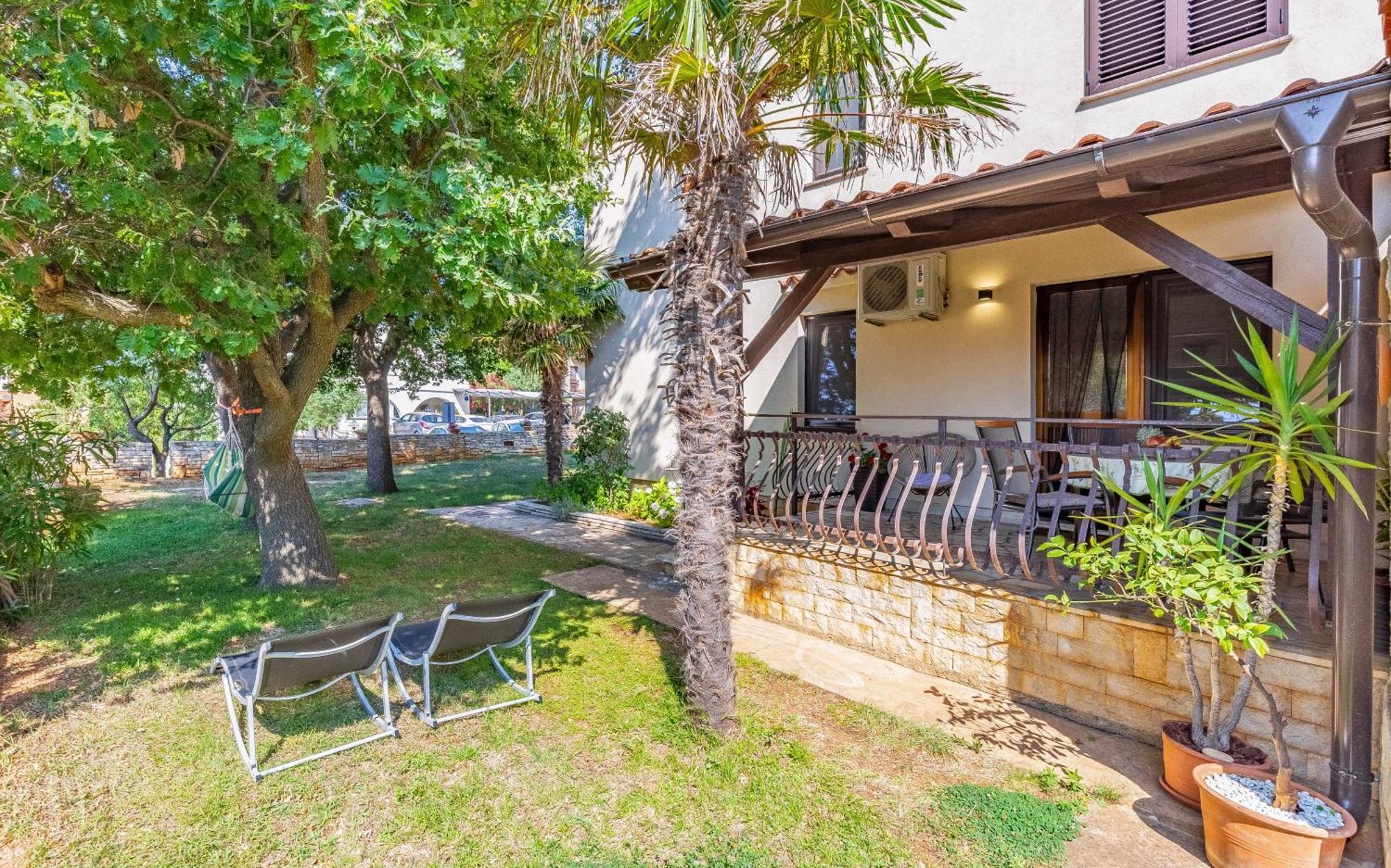 Apartment Eva Medulin Exterior photo
